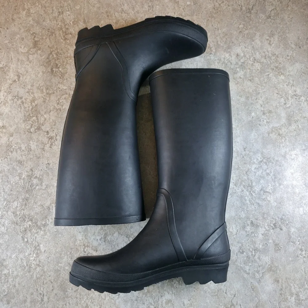 J. Crew | Black Tall Lug-Sole Waterproof Minimalist Preppy RainBoots Womens 8